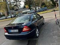 Gebraucht Mercedes C200 150 PS (110 kW) 2001 Blau Limousine