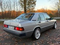 Gebraucht Mercedes 190 109 PS (80 kW) 1991 Silber Limousine