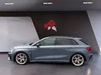 Gebraucht Audi RS3 Sportback Ambiente 400 PS (294 kW) 2022 Kemoragrau metallic Kleinwagen