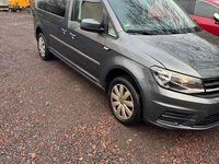 Gebraucht VW Caddy Maxi Trendline 102 PS (75 kW) 2019 Grau Van / Kleinbus