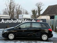 Gebraucht Mercedes B180 122 PS (89 kW) 2013 Schwarz Van / Kleinbus