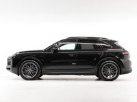 Second-hand Porsche Cayenne 470 CP (345 kW) 2023 Negru SUV
