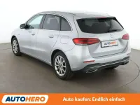 Gebraucht Mercedes B250 Progressive 218 PS (160 kW) 2020 Iridiumsilber Kleinwagen
