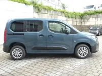 Neu Fiat Doblò Comfort 131 PS (96 kW) 2026 Libeccio blau metallic Van / Kleinbus