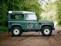 Gebraucht Land Rover Defender 122 PS (89 kW) 2013 Grün Kombi