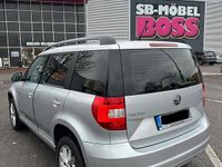 Gebraucht Skoda Yeti 105 PS (77 kW) 2014 Silber SUV