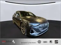 Gebraucht Audi e-tron Ambiente 369 kW (503 PS) 2023 Daytona gray pearl effect SUV