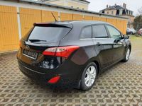 gebraucht Hyundai i30 1.6 blue ,Klimaautomatik,1.Hand