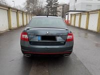 Gebraucht Skoda Octavia RS 184 PS (135 kW) 2016 Grau Kleinwagen