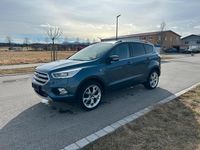 Gebraucht Ford Kuga 150 PS (110 kW) 2019 Blau SUV