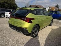 Neu Hyundai i20 79 PS (58 kW) 2025 Lemon green Limousine