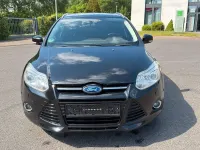 Gebraucht Ford Focus 122 PS (89 kW) 2014 Schwarz Kombi