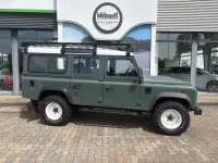 Gebraucht Land Rover Defender 122 PS (89 kW) 2010 Grün Kombi