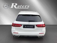 Gebraucht Mercedes E220 200 PS (147 kW) 2023 Polarweiss  unilack Kombi