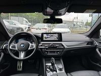 gebraucht BMW 520 d Tour M Sport || AHK Pano HUD Komfortsitze