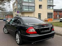 Gebraucht Mercedes E280 Avantgarde 190 PS (139 kW) 2008 Schwarz Limousine