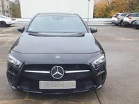 Gebraucht Mercedes A180 Progressive 136 PS (100 kW) 2019 Schwarz Limousine