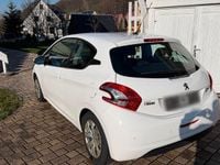 Second-hand Peugeot 208 Active 92 CP (67 kW) 2012 Alb Hatchback