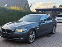 Gebraucht BMW 530 258 PS (189 kW) 2011 Grau Limousine