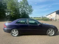 Gebraucht Mercedes C320 Avantgarde 218 PS (160 kW) 2001 Violett Limousine