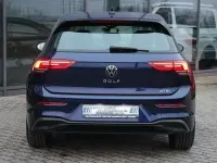 Gebraucht VW Golf VIII 110 PS (80 kW) 2022 Blau Limousine