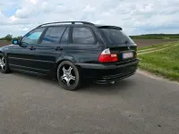 Gebraucht BMW 320 146 PS (107 kW) 2004 Schwarz Kombi
