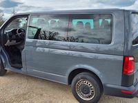 Gebraucht VW Transporter 150 PS (110 kW) 2015 Grau Van