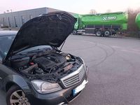 Gebraucht Mercedes 220 170 PS (125 kW) 2012 Schwarz Kombi