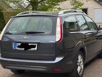 Second-hand Ford Focus 110 CP (80 kW) 2010 Albastru Coupe