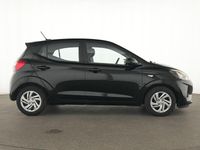 Gebraucht Hyundai i10 Select 67 PS (49 kW) 2023 Phantom black Kleinwagen