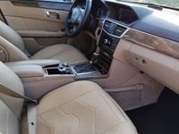 Gebraucht Mercedes E220 136 PS (100 kW) 2009 Beige Limousine