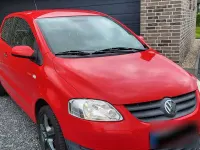 Gebraucht VW Fox 54 PS (39 kW) 2010 Rot Kleinwagen