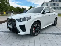 Gebraucht BMW iX2 M Sport 230 kW (313 PS) 2025 Weiß SUV