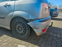 Używany Ford Focus 102 KM (75 kW) 2003 Szary Sedan/Limuzyna