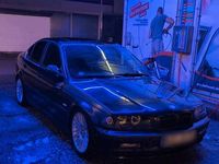Gebraucht BMW 320 150 PS (110 kW) 1999 Schwarz Limousine