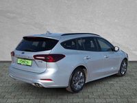 Gebraucht Ford Focus ST-Line 125 PS (91 kW) 2023 Moondust silver metallic Kombi