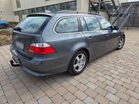 Gebraucht BMW 520 163 PS (119 kW) 2006 Grau Kombi