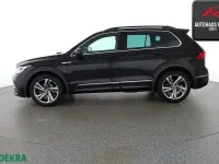 Gebraucht VW Tiguan R-line 150 PS (110 kW) 2023 Deep black perleffekt SUV