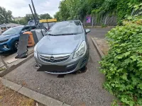 Gebraucht Opel Corsa Active 87 PS (63 kW) 2013 Silber Kleinwagen