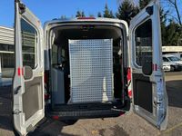Second-hand Ford Transit 131 CP (96 kW) 2019 Argintiu Break