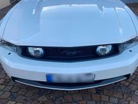 Gebraucht Ford Mustang 320 PS (235 kW) 2010 Weiß Cabrio