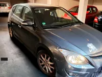 Gebraucht Hyundai i30 90 PS (66 kW) 2011 Grau Limousine
