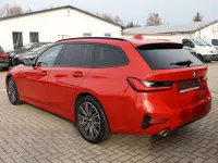 Gebraucht BMW 330 Sport Line 258 PS (189 kW) 2019 Rot Kombi