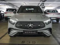 Gebraucht Mercedes GLC300e AMG 333 PS (244 kW) 2025 Alpingrau SUV