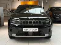 Neu Jeep Avenger Altitude 110 PS (80 kW) 2026 Volcano black SUV