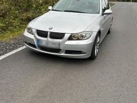 Gebraucht BMW 325 218 PS (160 kW) 2005 Limousine