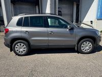 Gebraucht VW Tiguan Track & Field 140 PS (102 kW) 2009 Grau SUV