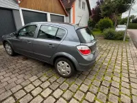 Gebraucht Opel Astra 90 PS (66 kW) 2006 Blau Limousine