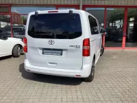 Gebraucht Toyota Proace Verso Team 177 PS (130 kW) 2024 Ice white Kombi