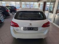 Gebraucht Peugeot 308 SW Active 131 PS (96 kW) 2019 Weiß Kombi